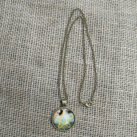 Pentacle with Cat & Raven Glass Cabochon Pendant Necklace - Picture 4 of 13
